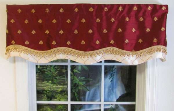 Bumblebee Glory Valance