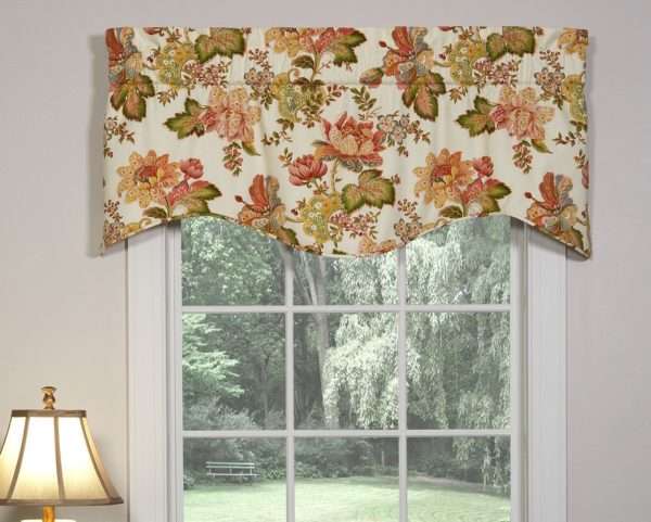 Winston Valance - Luxuriance by Thomasville